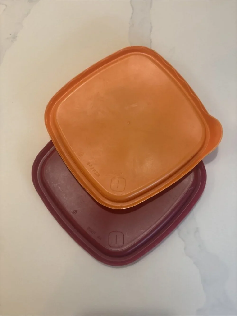 Rubbermaid TakeAlongs Replacement Kids Red And Orange Lids 832F 44 118